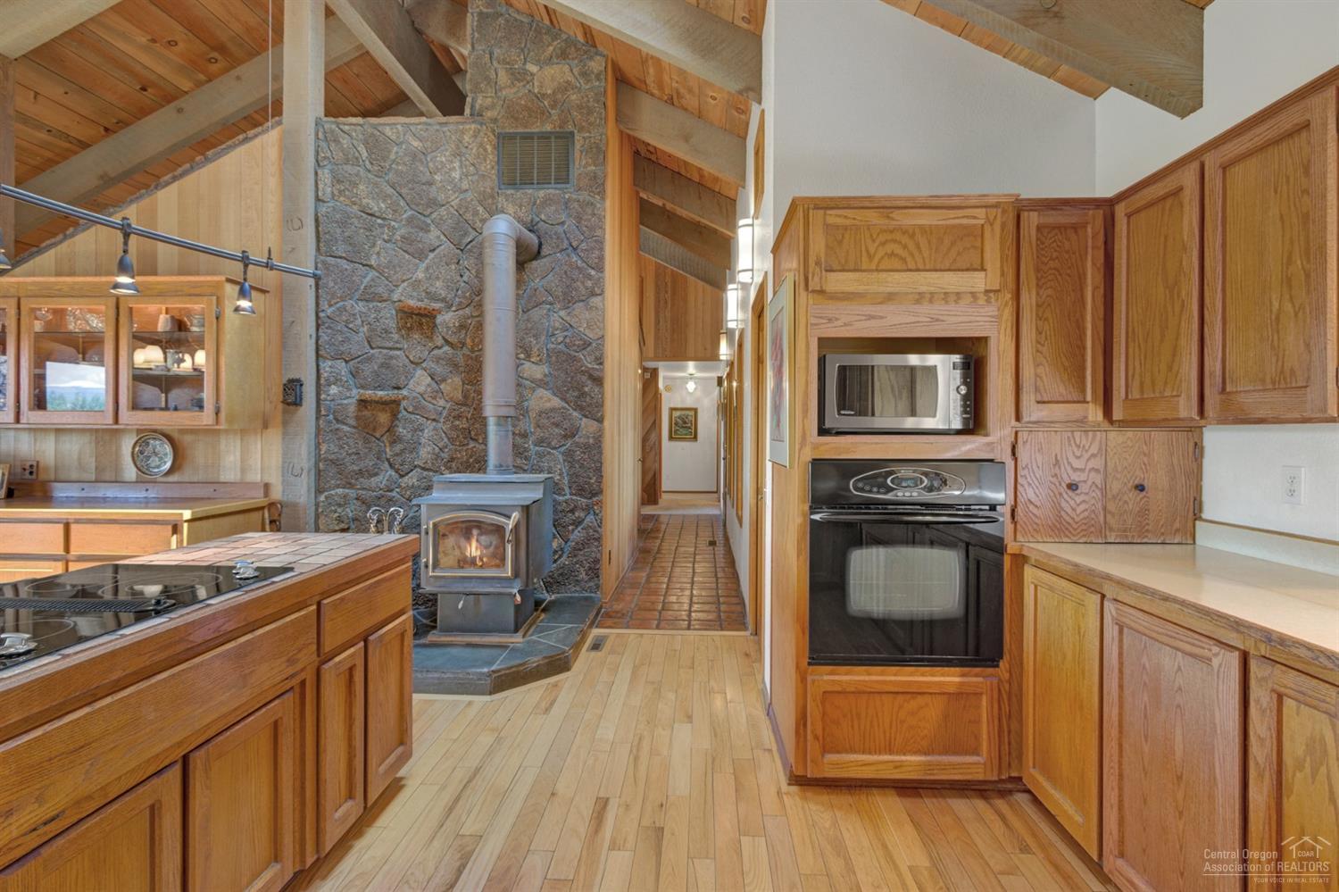 61025 Bachelor View Road Bend, OR 97702 - Photo 10 of 24 Additional Photo