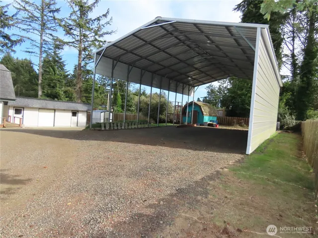 a view of outdoor space