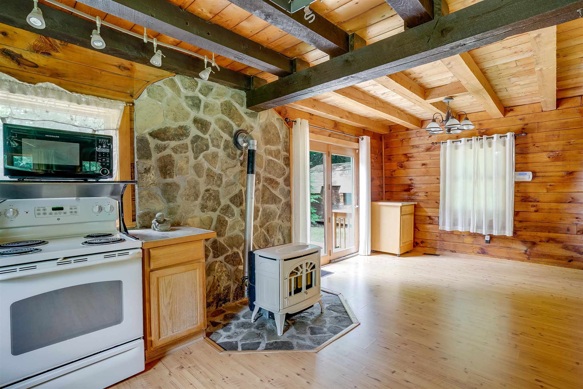 236 Currier Road Candia, NH 03034 - Photo 28 of 39 Gallery Image 28