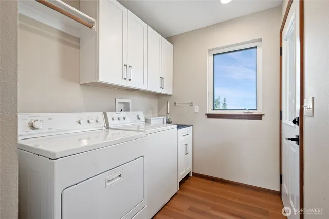 $849,950 | 212 Bluegrass Lane, Sequim, WA 98382