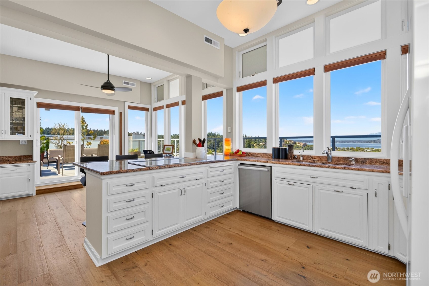 555 Alder Street Edmonds, WA 98020 - Photo 21 of 38