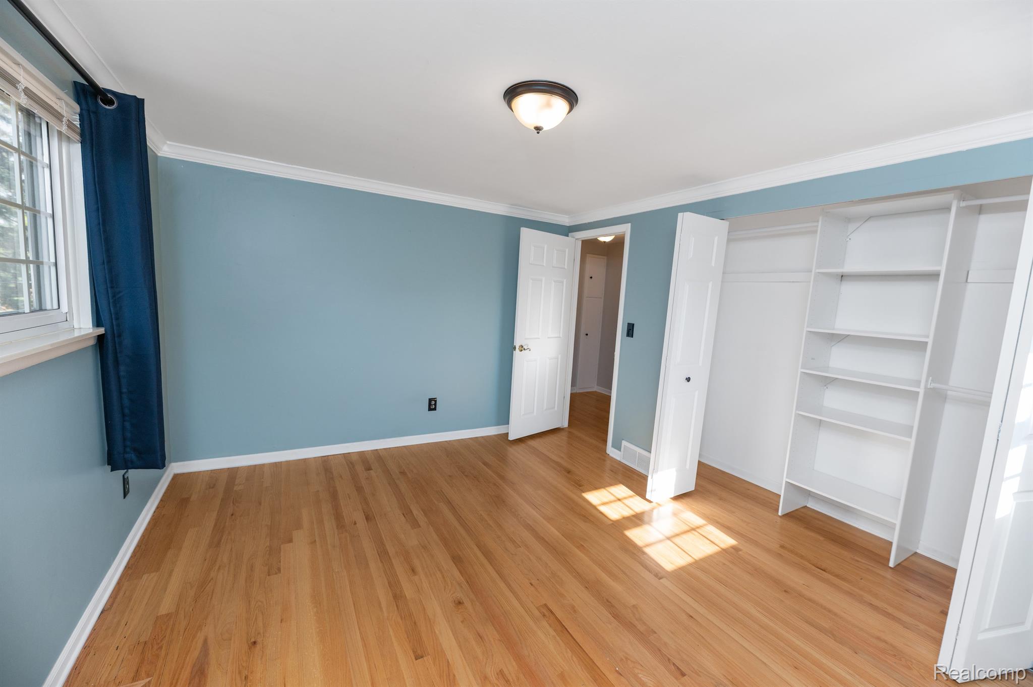 373 Bellarmine Drive Rochester, MI 48309 - Photo 5 of 15 Primary Bedroom with Closet Organizer