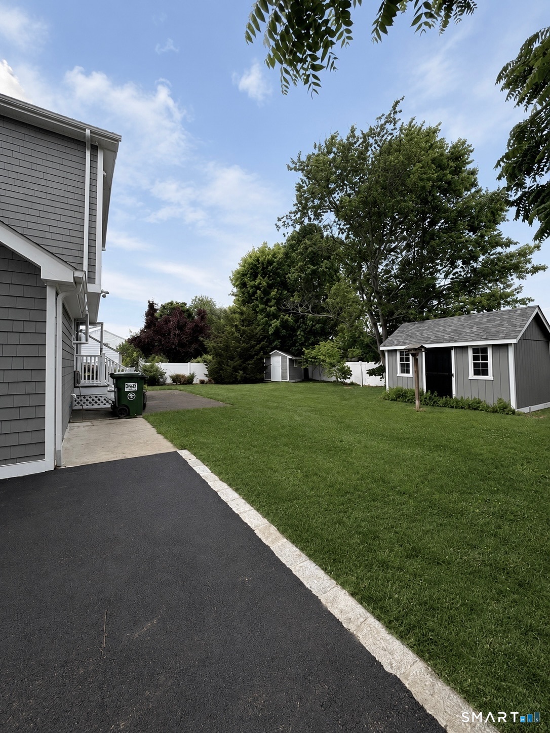 560 Old Town Road Trumbull, CT 06611 - Photo 23 of 25