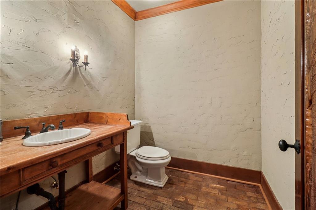 1020 Ven Villa Road Marietta, GA 30062 - Photo 37 of 50