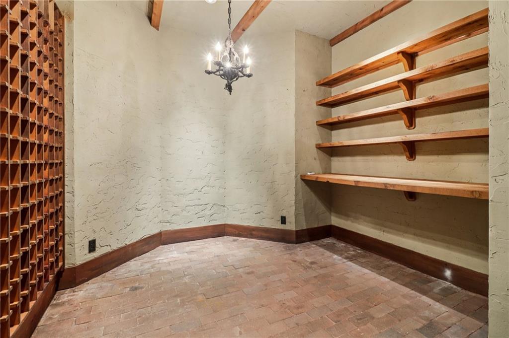 1020 Ven Villa Road Marietta, GA 30062 - Photo 38 of 50