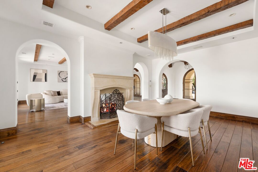 1111 Stradella Road Los Angeles, CA 90077 - Photo 5 of 37