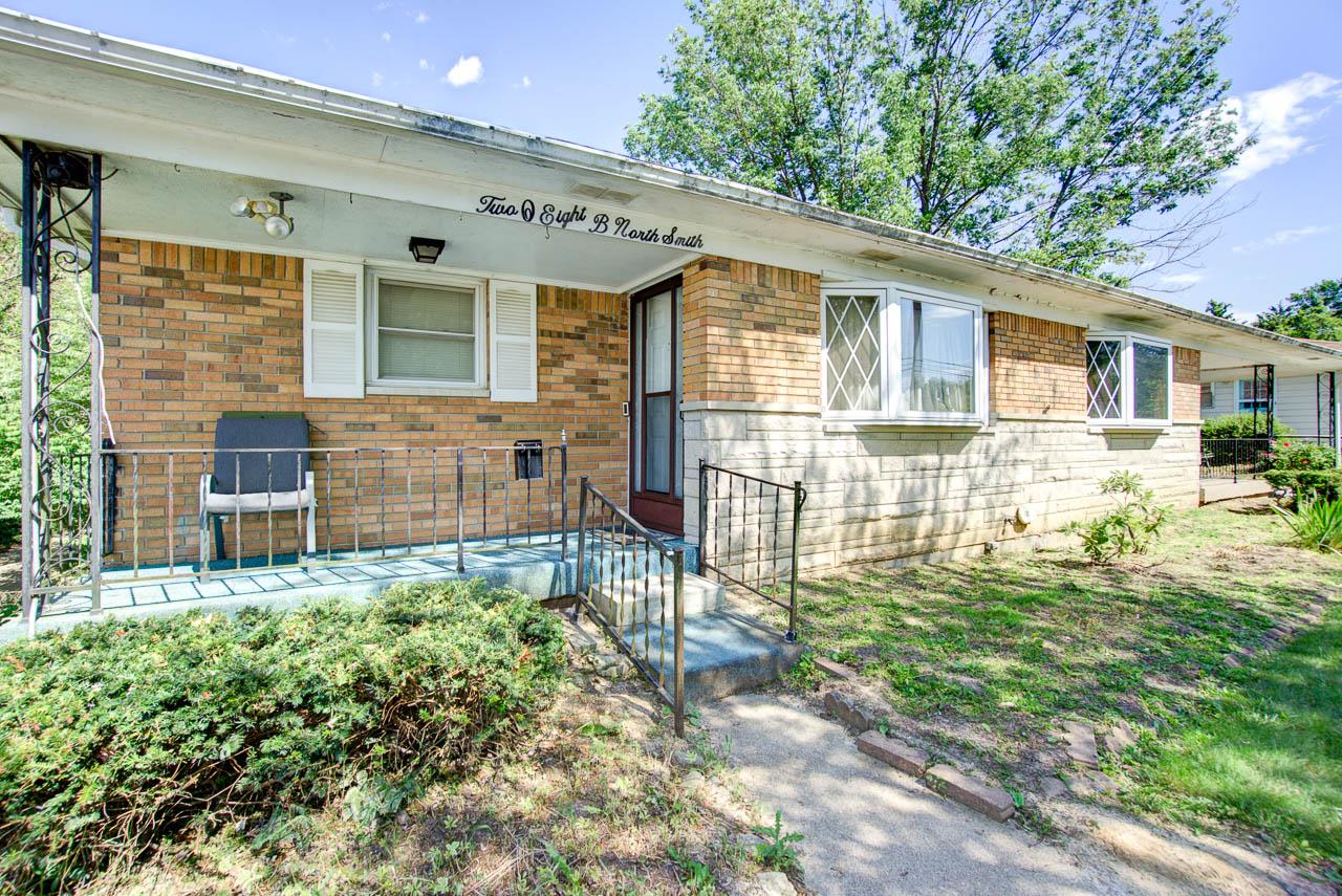 208 North Smith Road Bloomington, IN 47408 - Photo 2 of 8 Gallery Image 2