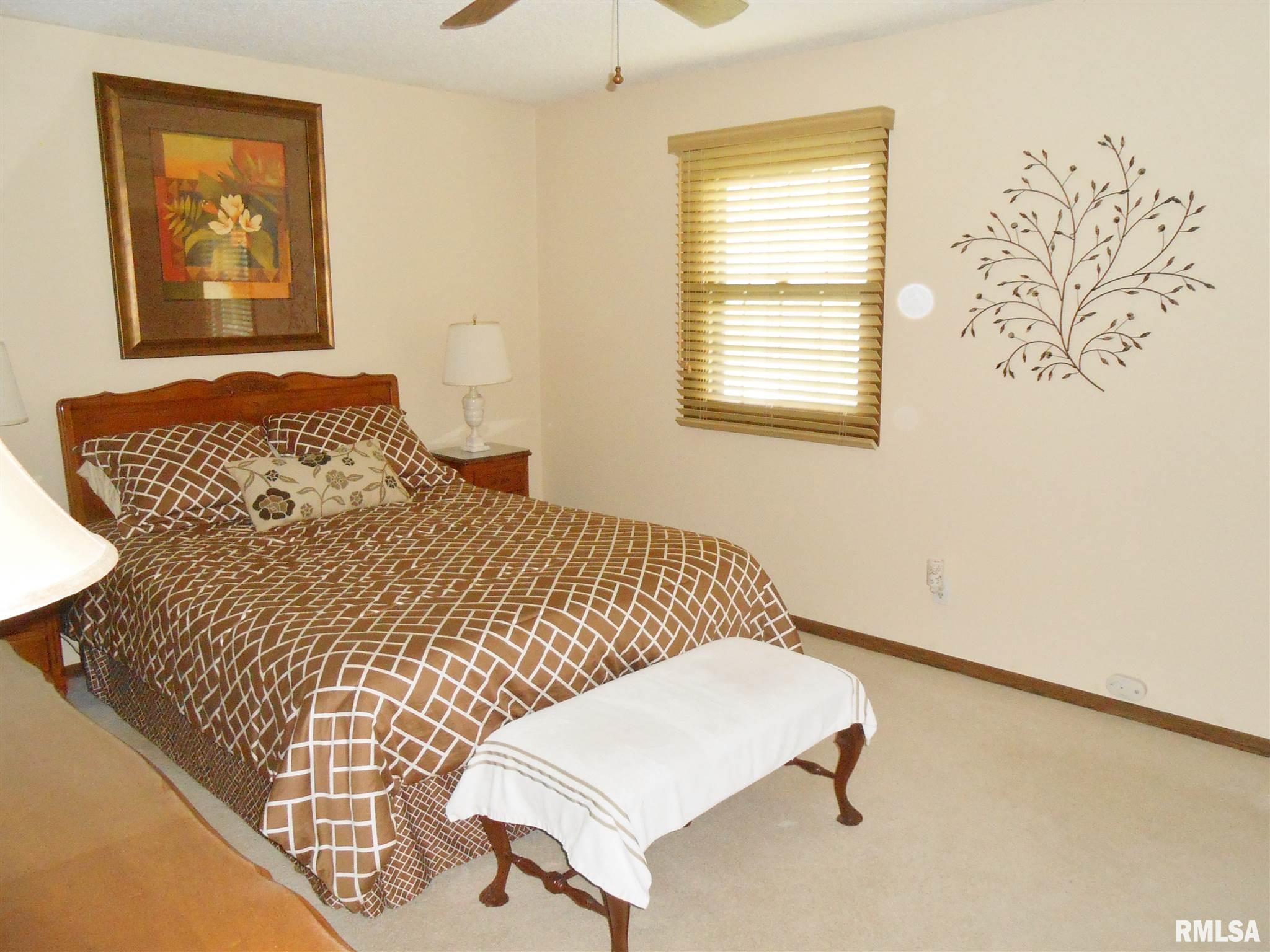 4212 Jersey Ridge Road Davenport, IA 52807 - Photo 15 of 26 Gallery Image 15