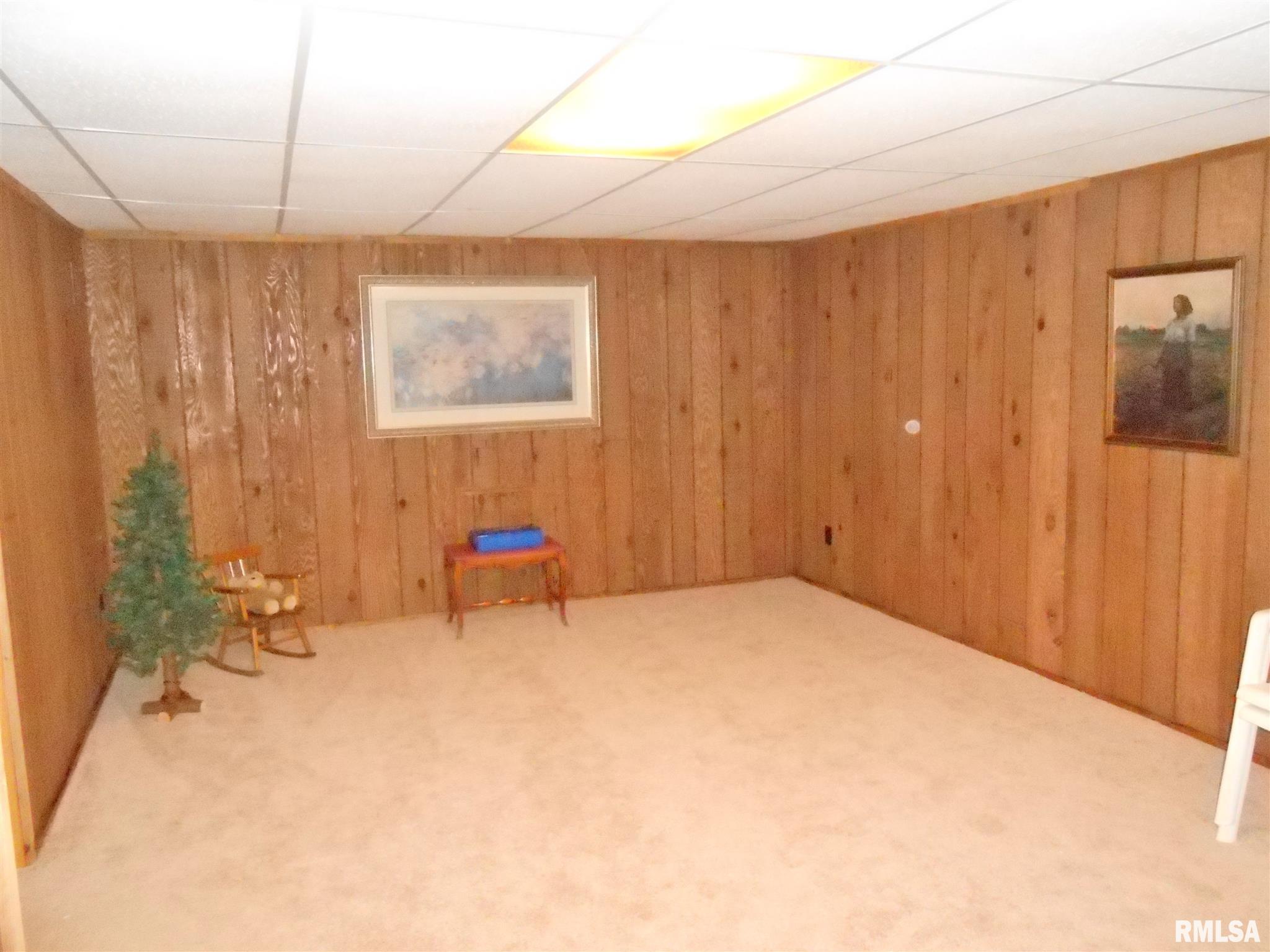 4212 Jersey Ridge Road Davenport, IA 52807 - Photo 22 of 26 Gallery Image 22