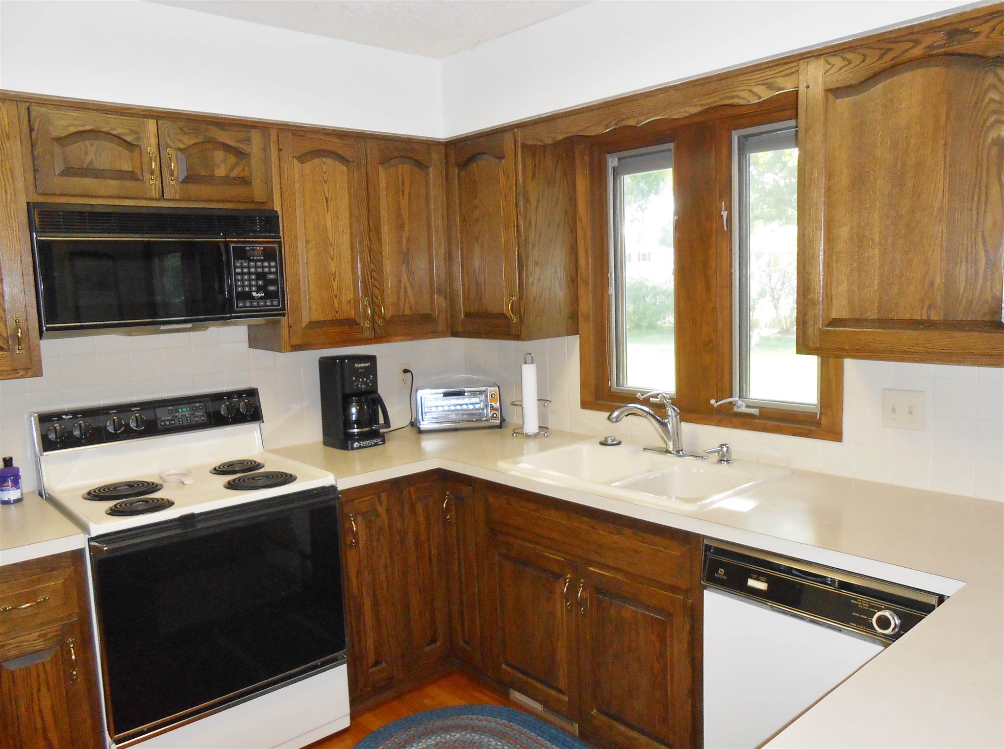 4212 Jersey Ridge Road Davenport, IA 52807 - Photo 8 of 26 Gallery Image 8