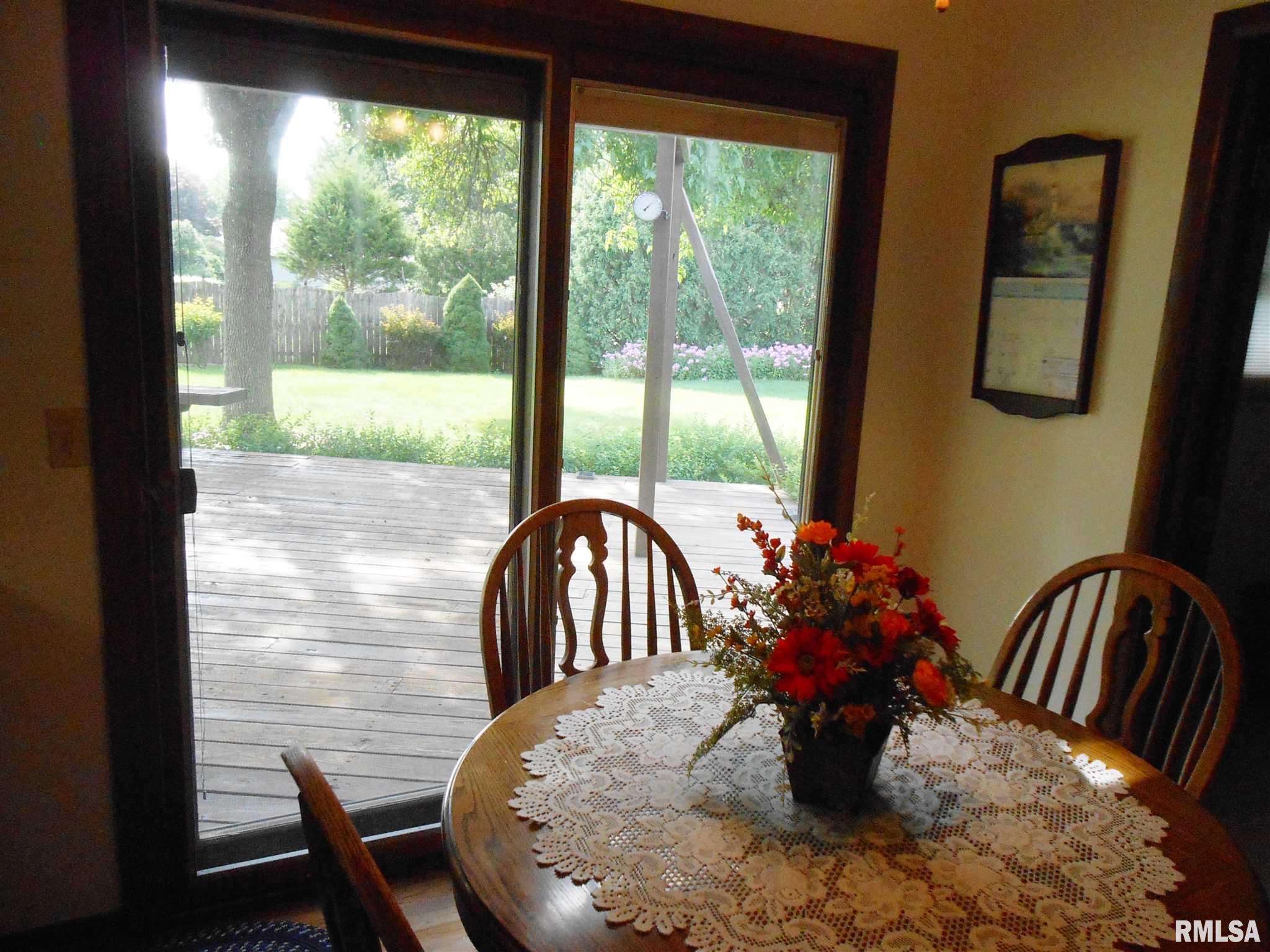 4212 Jersey Ridge Road Davenport, IA 52807 - Photo 9 of 26 Gallery Image 9