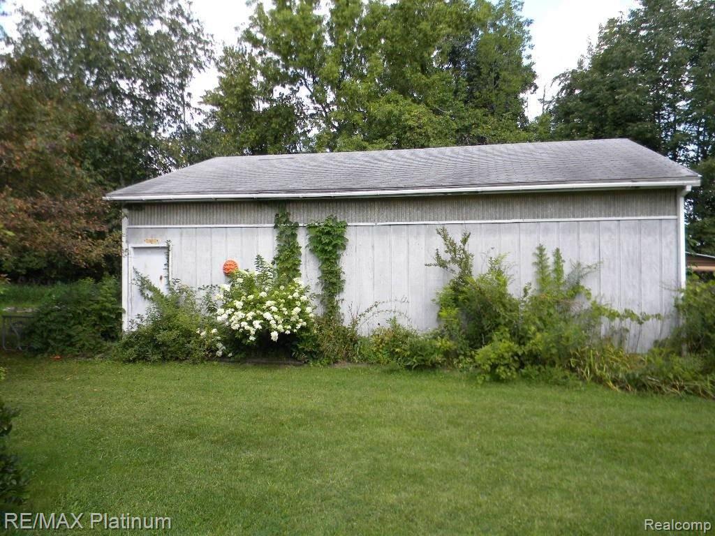 9290 Hickory Ridge Road Holly, MI 48442 - Photo 26 of 28 DSCN3702.JPG