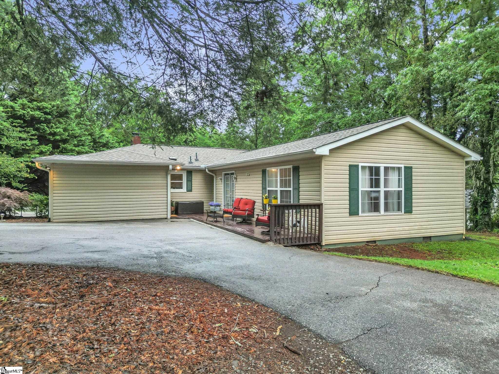 103 Forest Avenue Landrum, SC 29356 - Photo 24 of 32