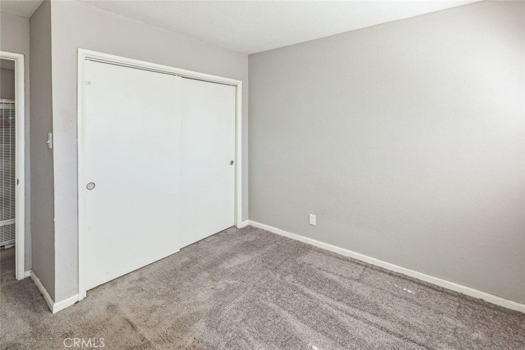 15917 Lee Street Mojave, CA 93501 - Photo 23 of 34 a view of an empty room