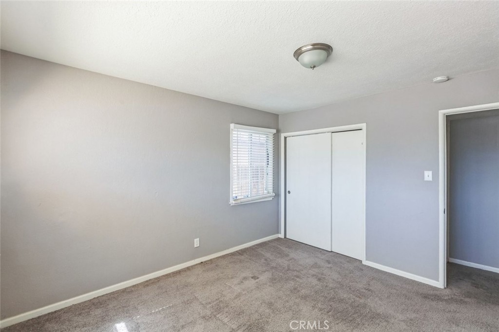 15917 Lee Street Mojave, CA 93501 - Photo 24 of 34 a view of an empty room