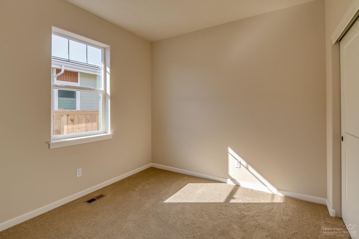 629 Northwest Rimrock Drive Redmond, OR 97756 - Photo 16 of 23 Additional Photo