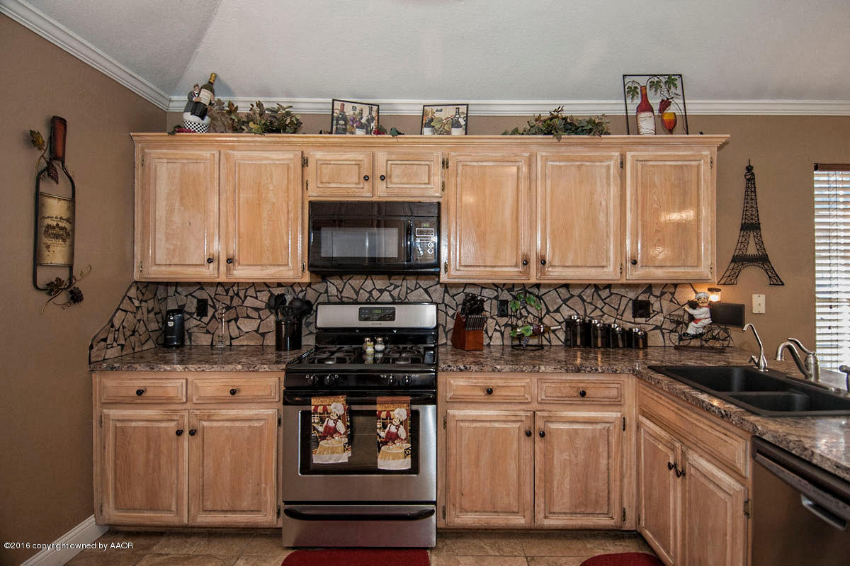 7508 Sheldon Road Amarillo, TX 79119 - Photo 11 of 39 KITCHEN VIEW 6