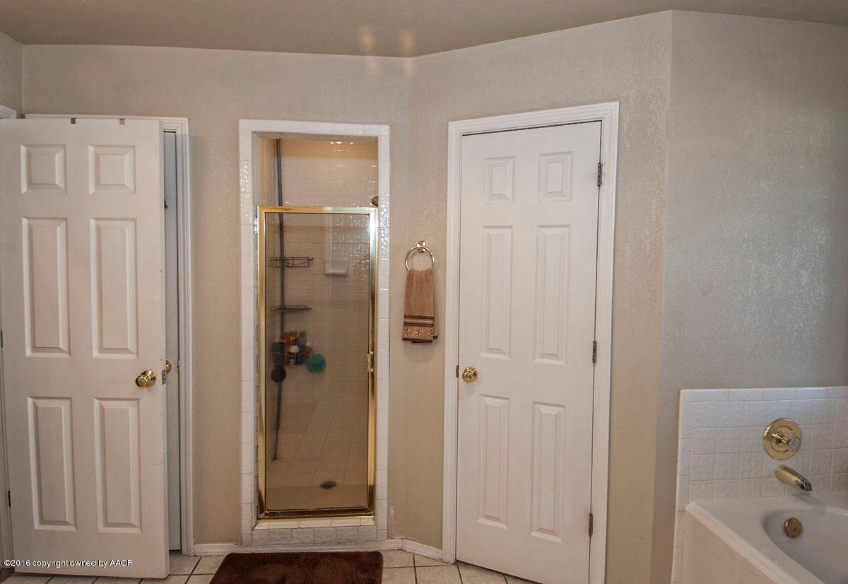 7508 Sheldon Road Amarillo, TX 79119 - Photo 19 of 39 MASTER BATH VIEW 3