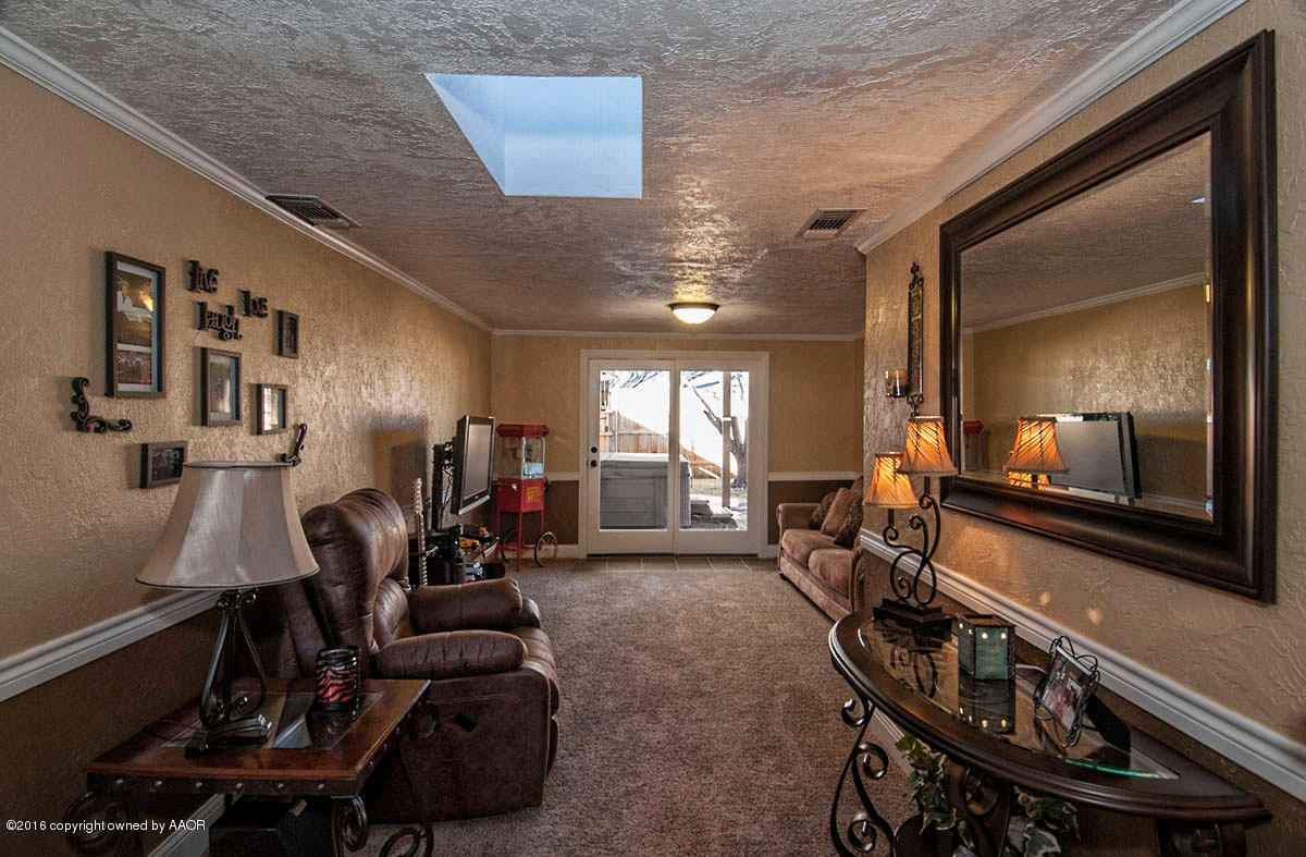 7508 Sheldon Road Amarillo, TX 79119 - Photo 28 of 39 DEN VIEW 1