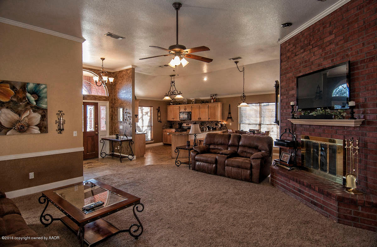7508 Sheldon Road Amarillo, TX 79119 - Photo 6 of 39 LIVING VIEW 3
