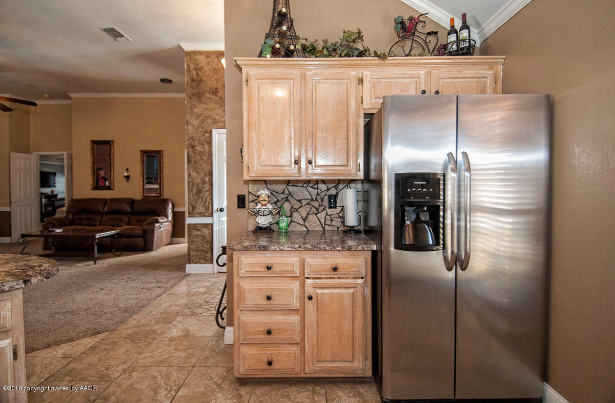 7508 Sheldon Road Amarillo, TX 79119 - Photo 10 of 39 KITCHEN VIEW 4