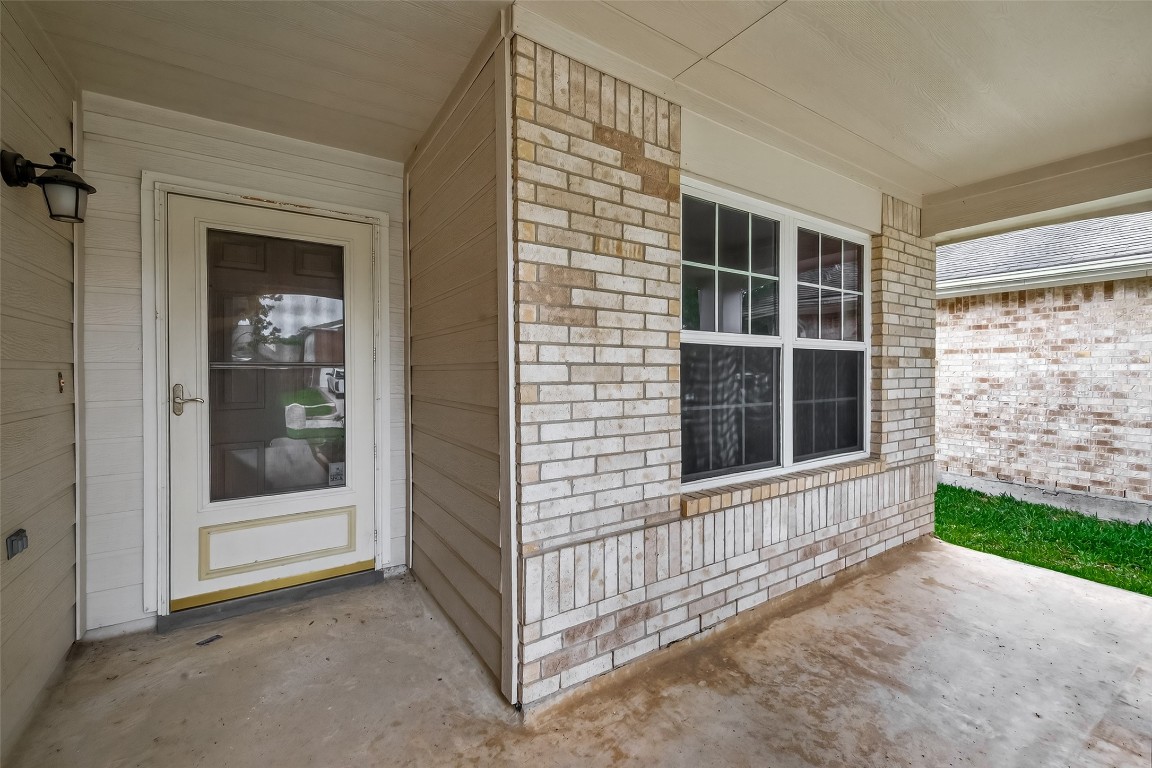 554 Cypresswood Trace Spring, TX 77373 - Photo 6 of 40