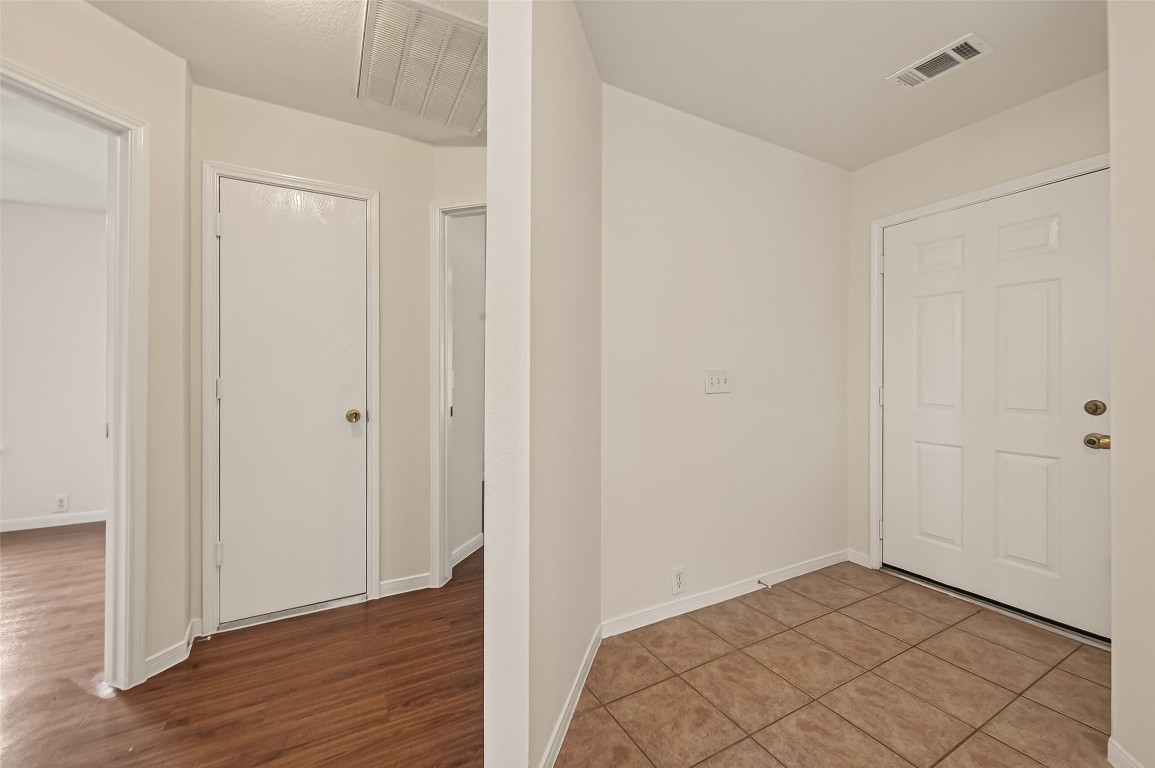 554 Cypresswood Trace Spring, TX 77373 - Photo 7 of 40