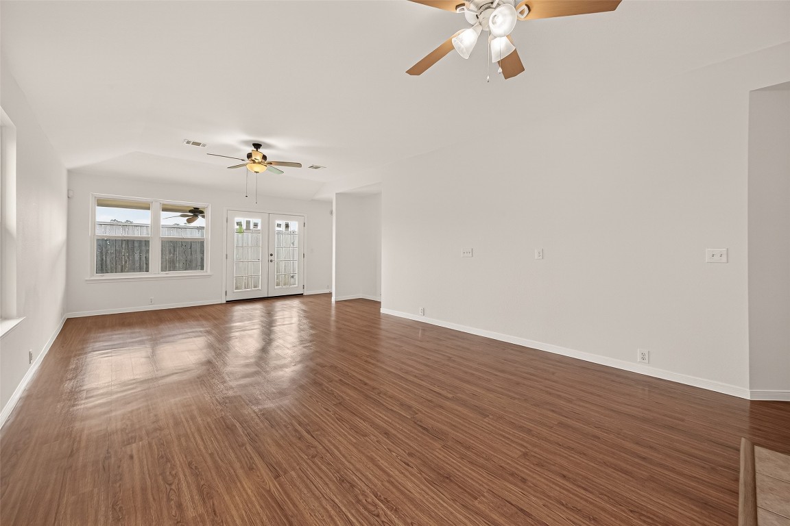 554 Cypresswood Trace Spring, TX 77373 - Photo 9 of 40