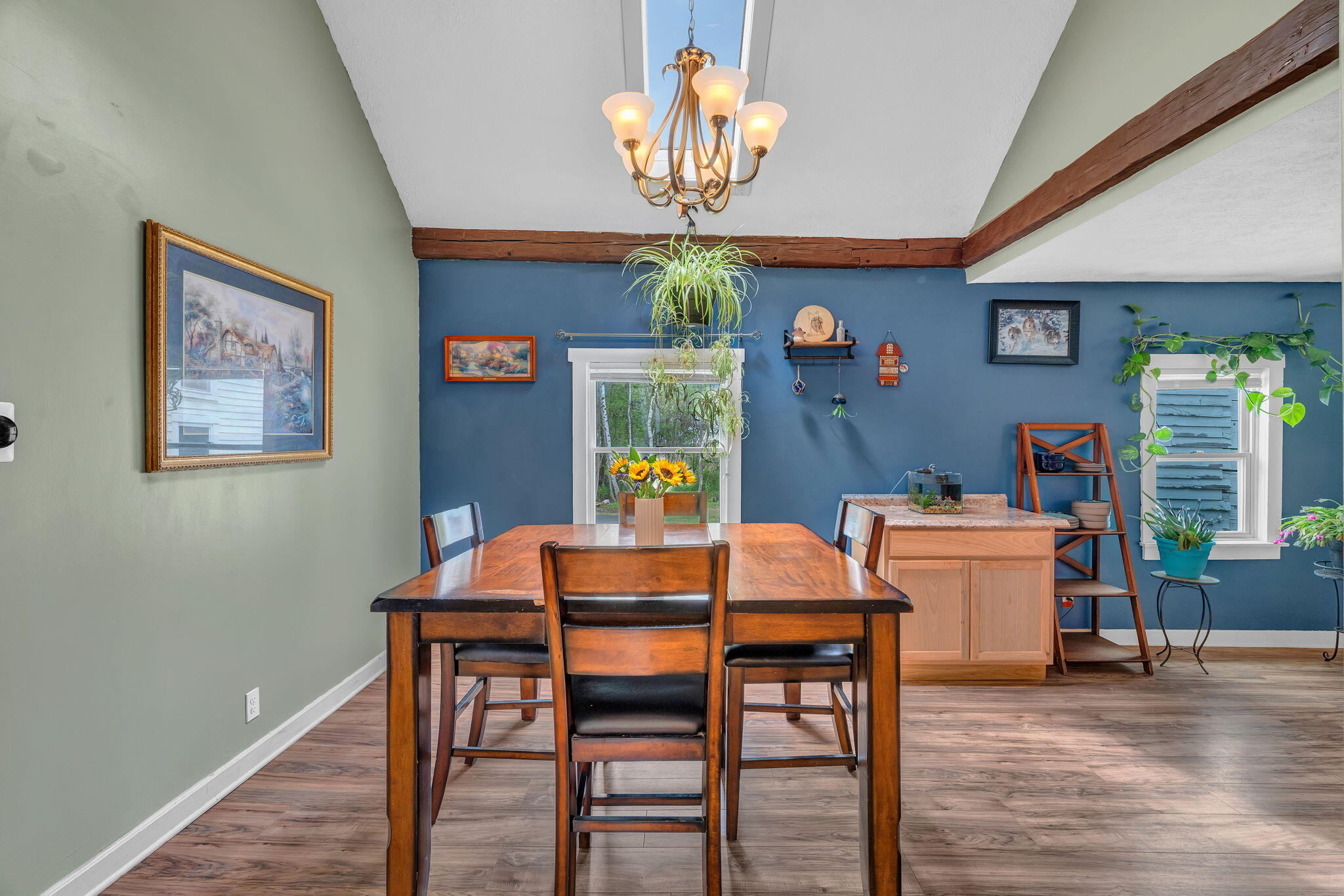 18-web-or-mls-918-empire-rd