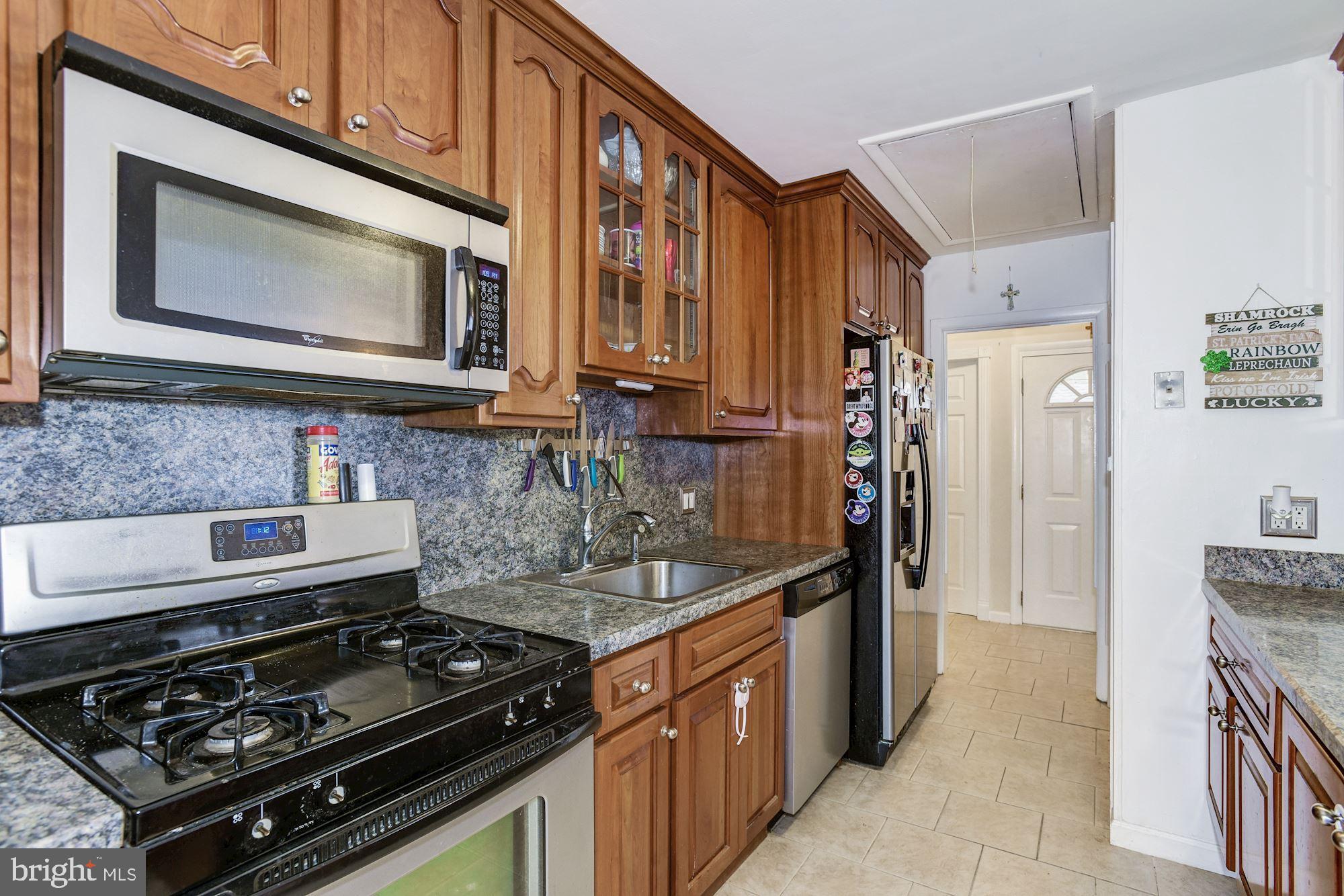 16 Paul Road Maple Shade, NJ 08052 - Photo 4 of 21 Gallery Image 4