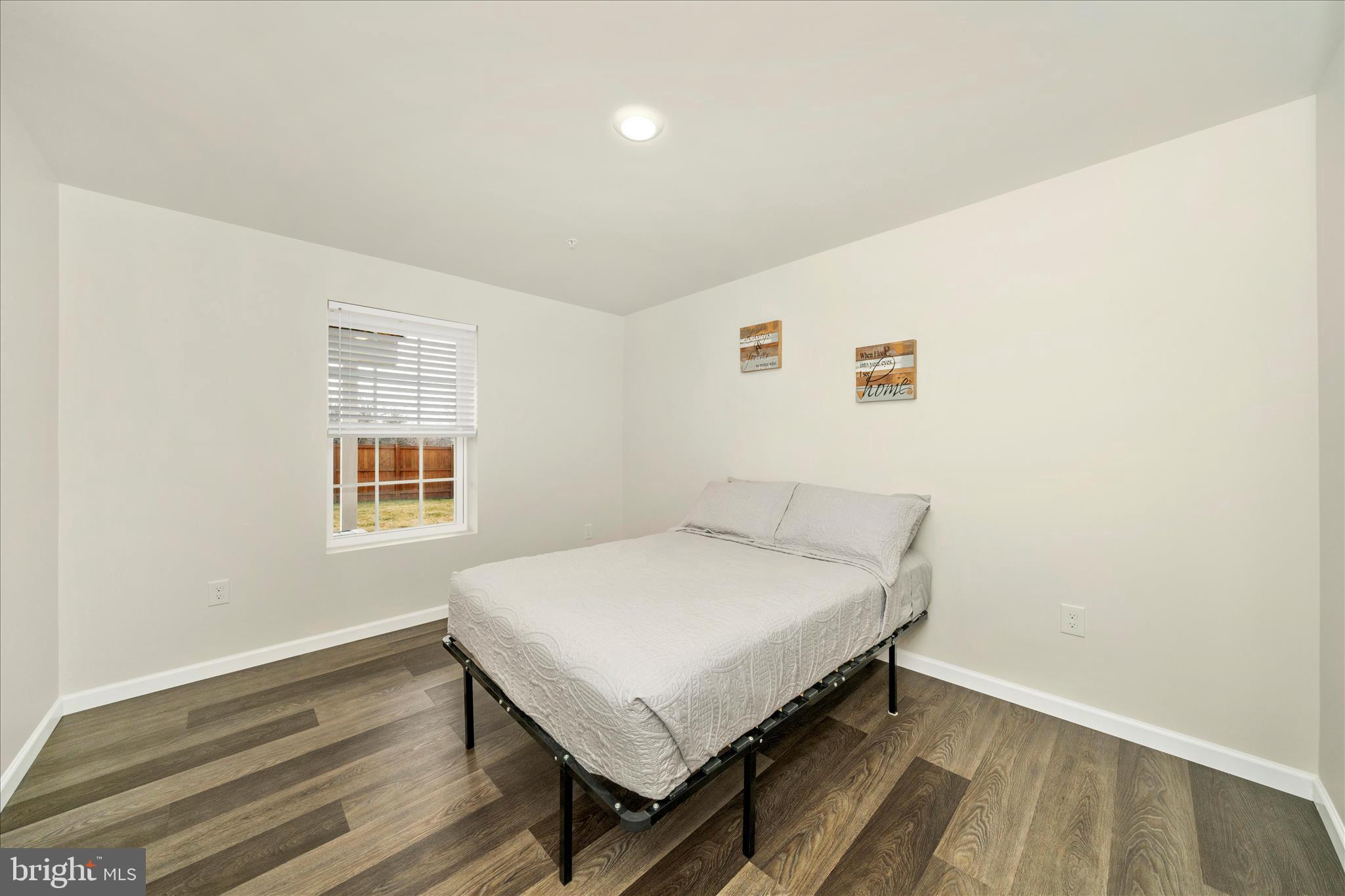 2086 Pomona Way Frederick, MD 21702 - Photo 34 of 77 a room with a bed and a window