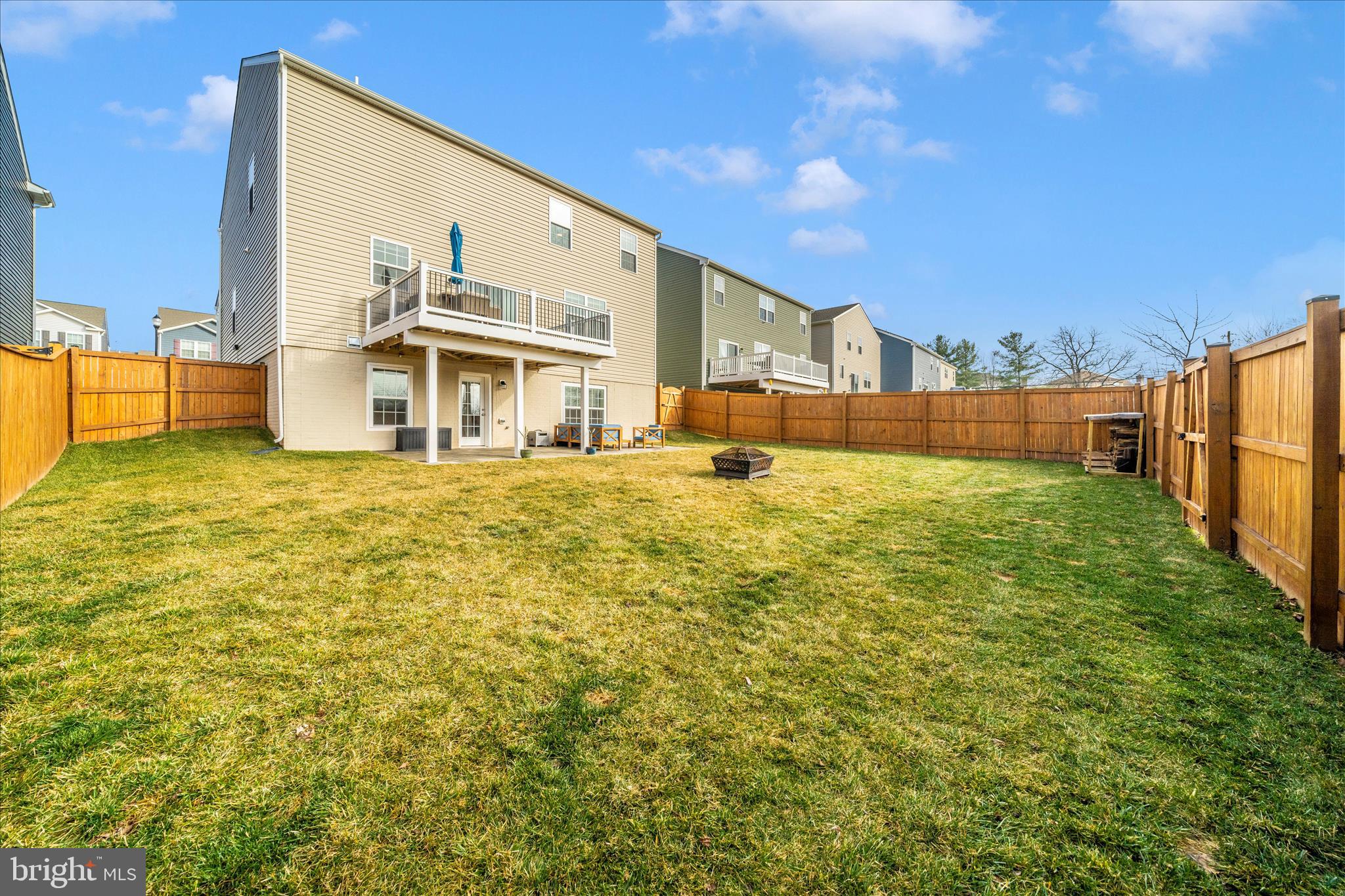 2086 Pomona Way Frederick, MD 21702 - Photo 40 of 77 Exterior Back