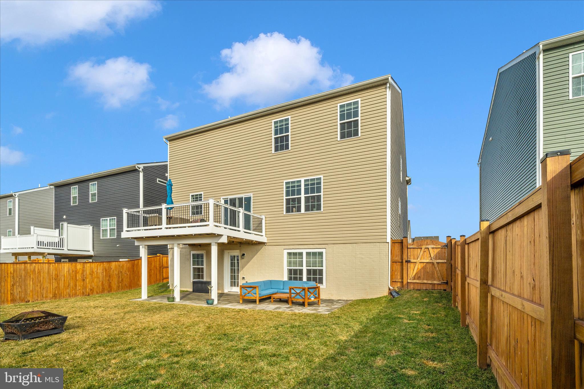 2086 Pomona Way Frederick, MD 21702 - Photo 43 of 77 Exterior Back