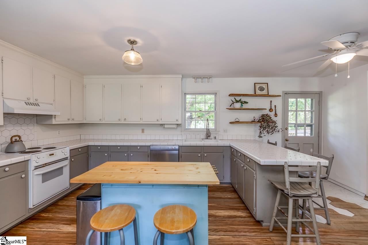 1311 Agnew Road Starr, SC 29684 - Photo 8 of 36 Gallery Image 8