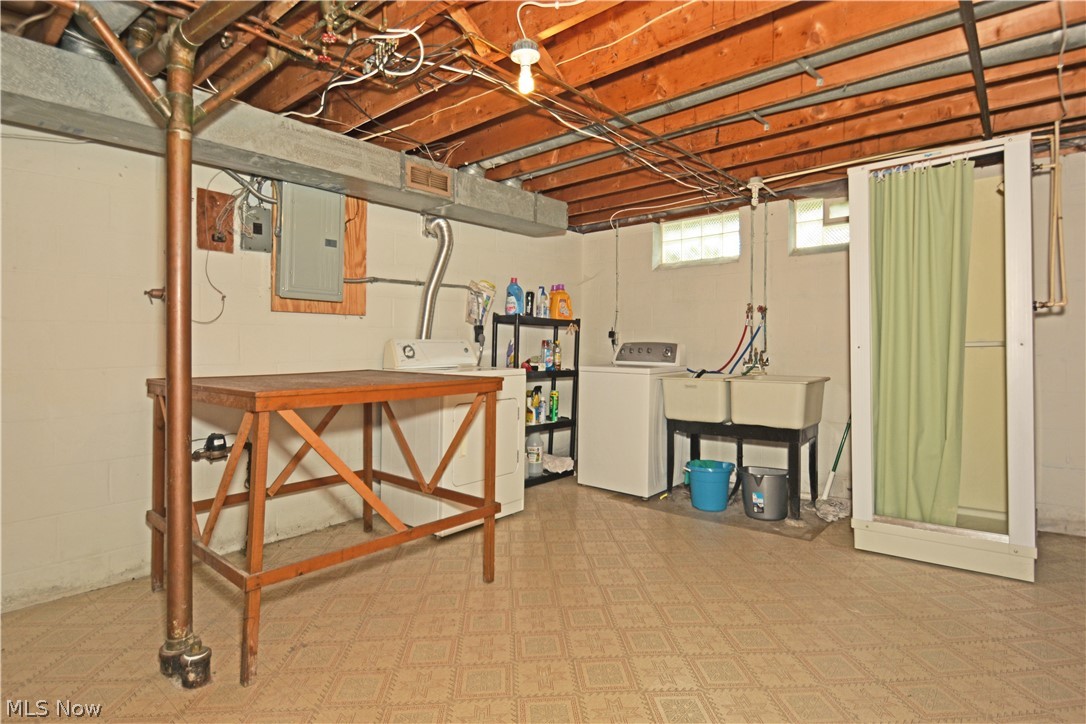 7310 Ames Road Parma, OH 44130 - Photo 20 of 29