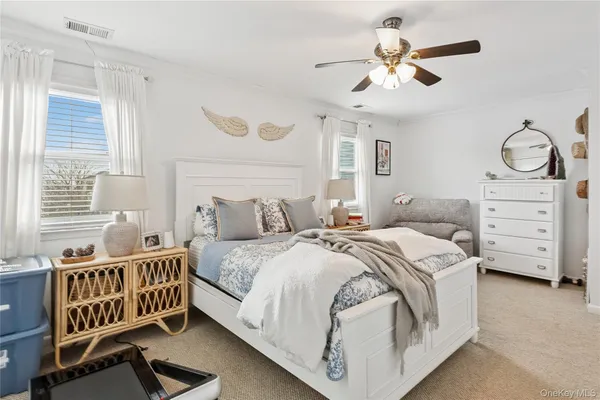 $719,876 | 100 Baker Court, Unit 85, Island Park, NY 11558