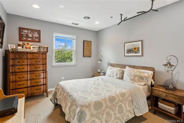 $719,876 | 100 Baker Court, Unit 85, Island Park, NY 11558