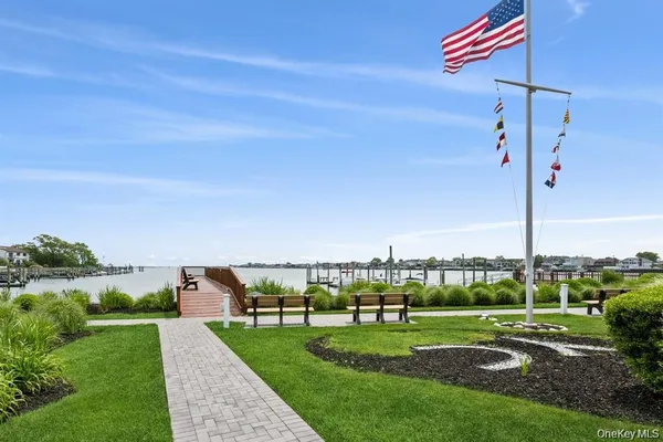 $719,876 | 100 Baker Court, Unit 85, Island Park, NY 11558