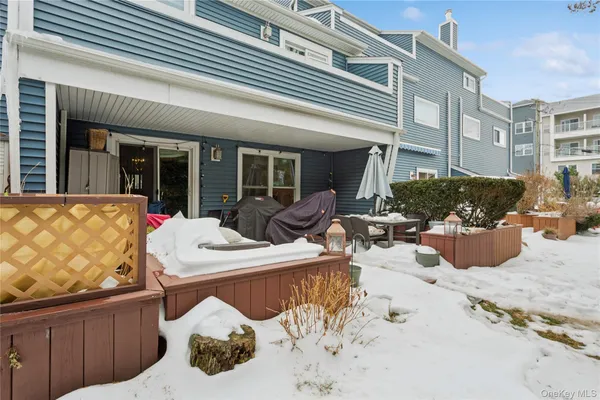 $719,876 | 100 Baker Court, Unit 85, Island Park, NY 11558