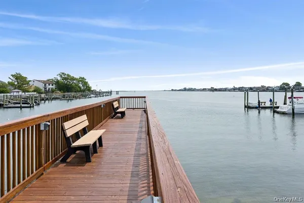 $719,876 | 100 Baker Court, Unit 85, Island Park, NY 11558