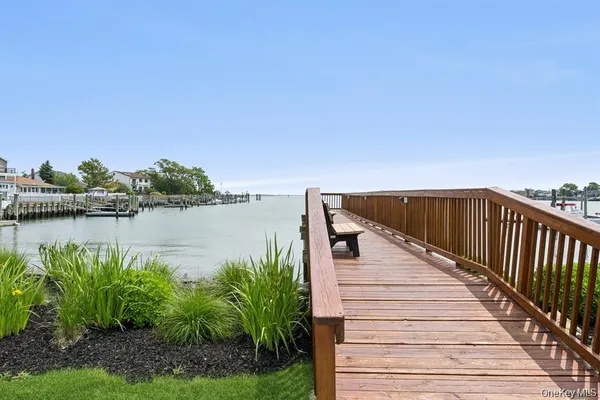 $719,876 | 100 Baker Court, Unit 85, Island Park, NY 11558