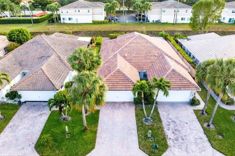 $449,000 | 5505 Grande Palm Circle, Delray Beach, FL 33484