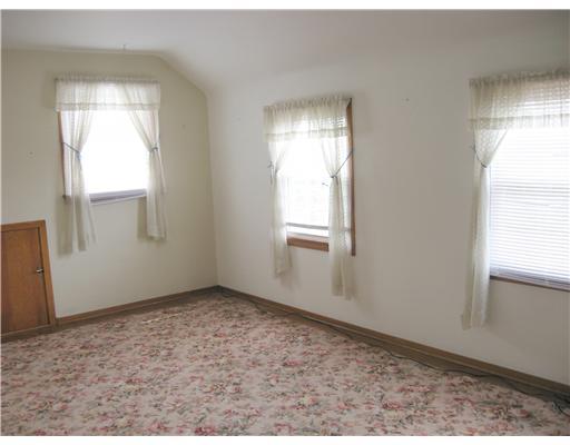 2427 Old Greentree Road Carnegie, PA 15106 - Photo 13 of 18 Bedroom.