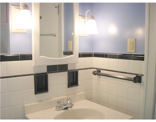 2427 Old Greentree Road Carnegie, PA 15106 - Photo 15 of 18 Full Bath.