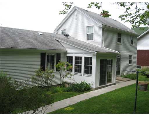 2427 Old Greentree Road Carnegie, PA 15106 - Photo 17 of 18 Exterior Back.