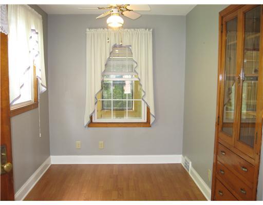 2427 Old Greentree Road Carnegie, PA 15106 - Photo 4 of 18 Dining Room.