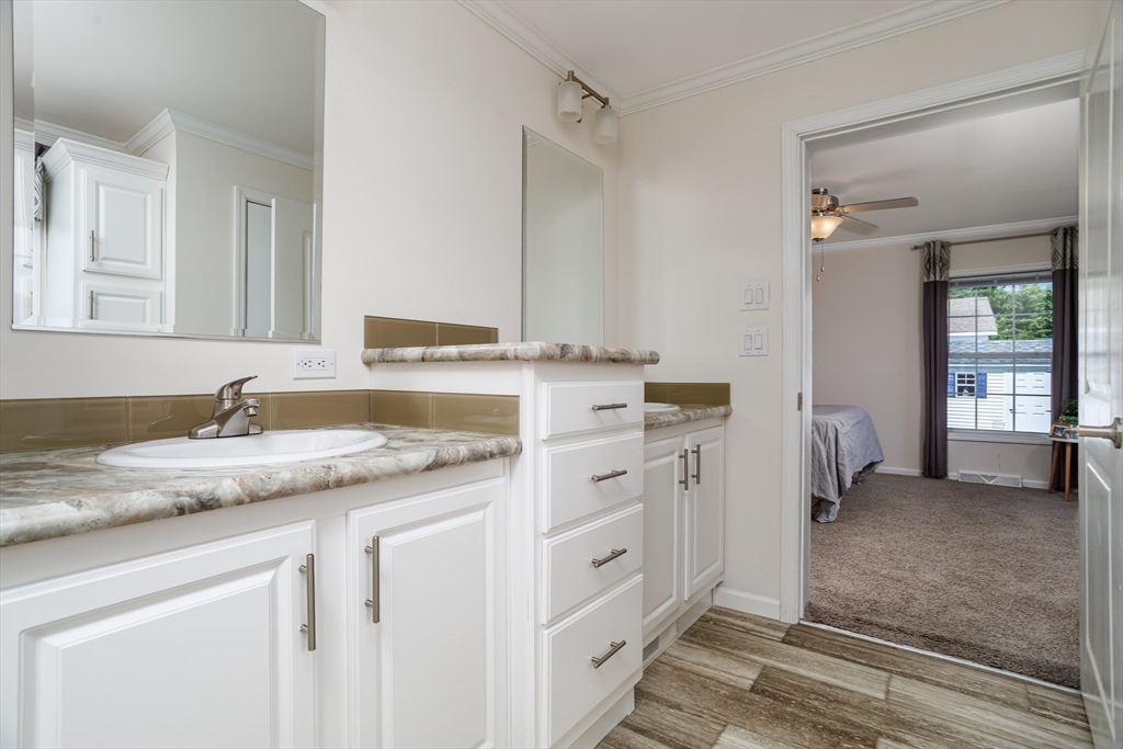 32 Onyx Path Gardner, MA 01440 - Photo 27 of 30