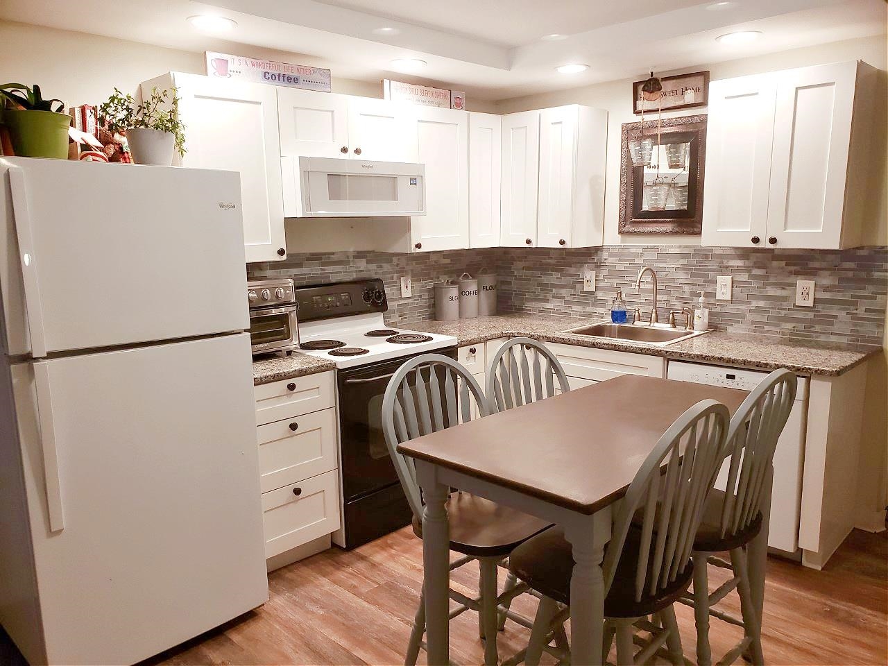 14 South Porter Street Manchester, NH 03103 - Photo 13 of 27