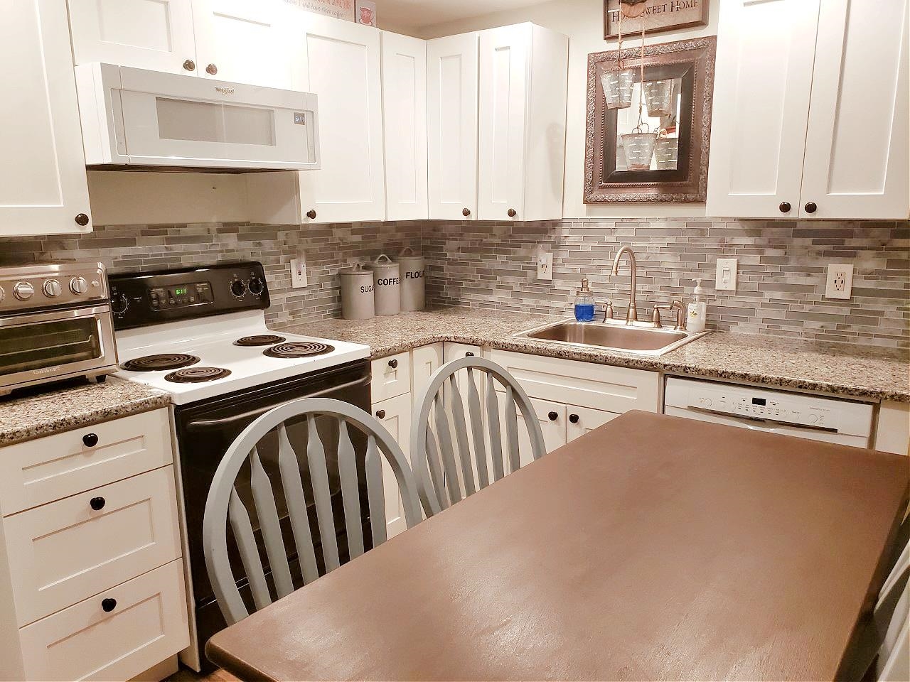 14 South Porter Street Manchester, NH 03103 - Photo 15 of 27