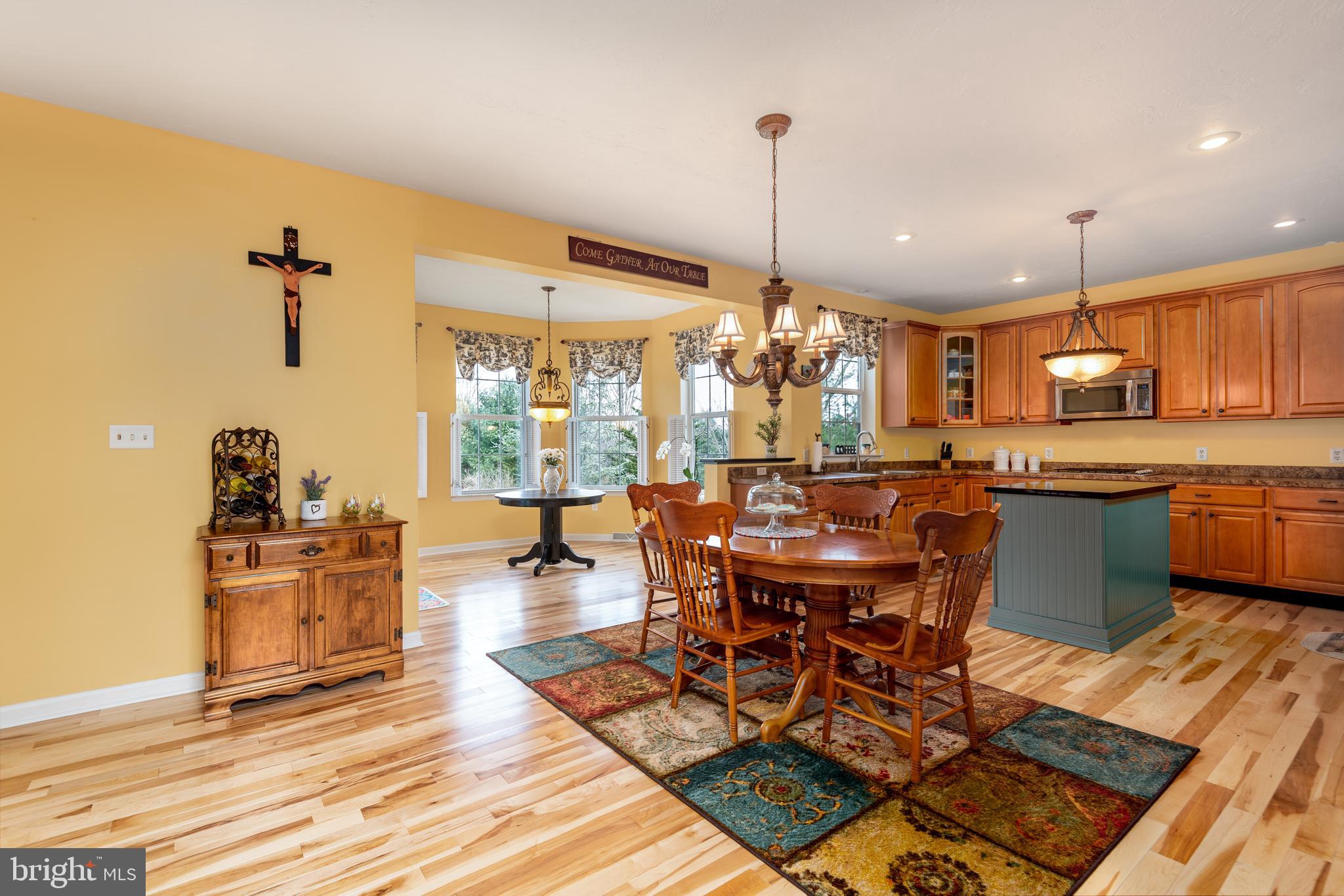 100 Ridgewood Drive Hanover, PA 17331 - Photo 13 of 60 Kitchen and breakfast room - level 1